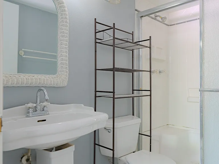 8215 Sun Spring Cir #23 — Photo 29