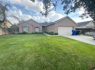 1421 Bay St, Lemoore, CA 93245