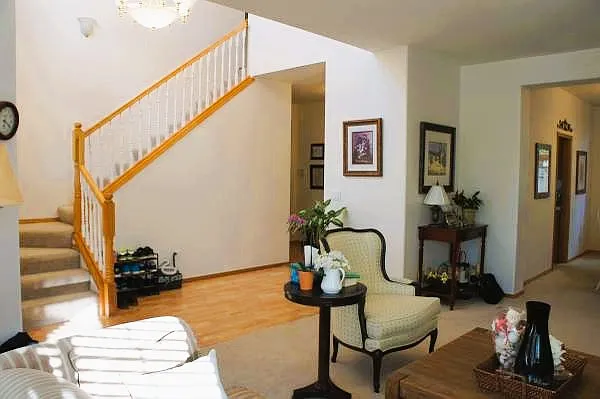 5436 NW Skycrest Pkwy — Photo 2