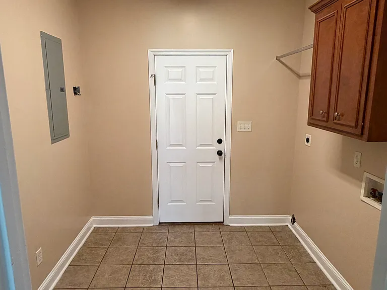 116 Huntingdon Dr — Photo 13