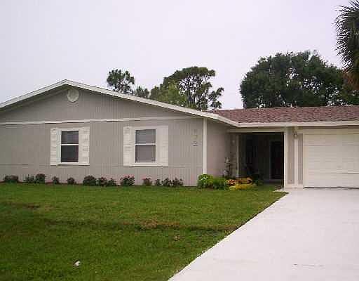 1st image of 472 SW Aileen Street