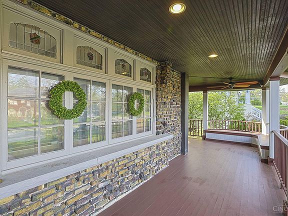 3rd image of 1308 Edwards Rd