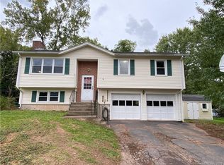 30 Rose Cir, Meriden, CT 06450