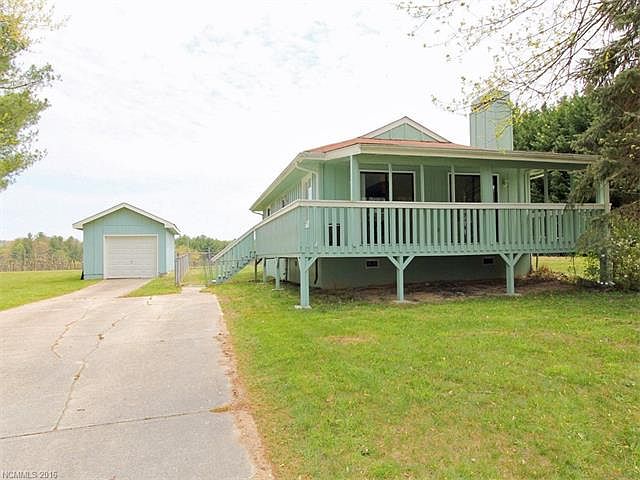 1st image of 5 Apple Blossom Ln