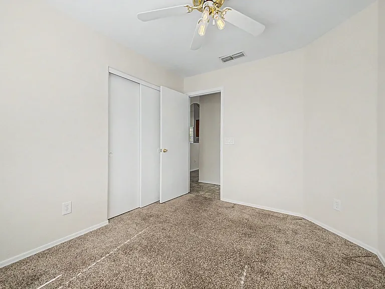 7435 W Louise Dr — Photo 21