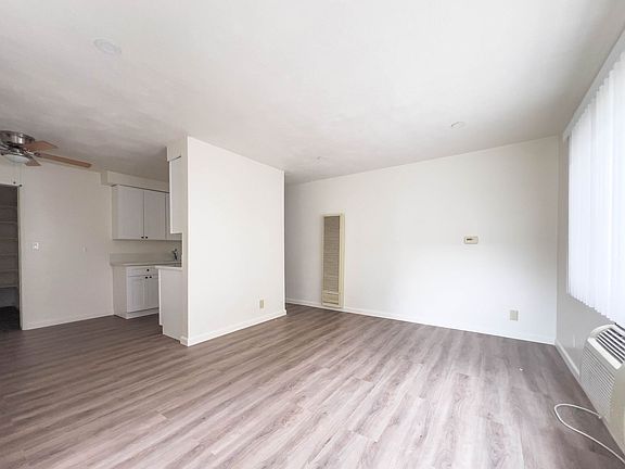 5th image of 6553 Newlin Ave #F