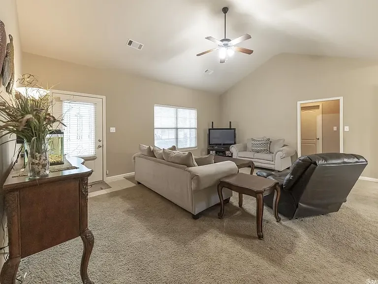 1804 Milburn Dr — Photo 4