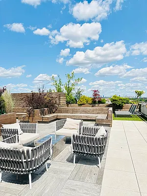 Rented by Artur Gutman, LREB | media 14