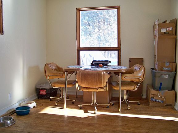 4th image of 1024 Douglas Blvd