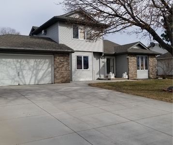 9106 Woodhall Xing N, Brooklyn Park, MN, 55443