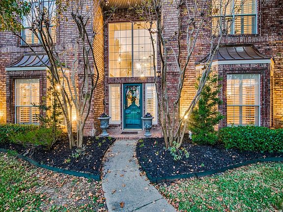 3rd image of 3601 Flagstone Dr