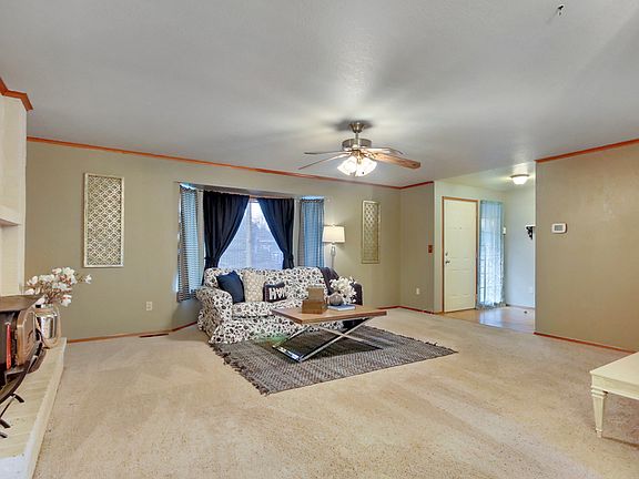 5th image of 10321 150th Street Ct E