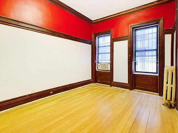 3rd image of 825 W 179th St APT 1E