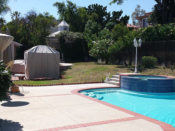 3rd image of 4754 La Canada Blvd