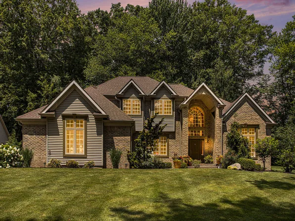 106 Kingsbury Ct, Battle Creek, MI 49015