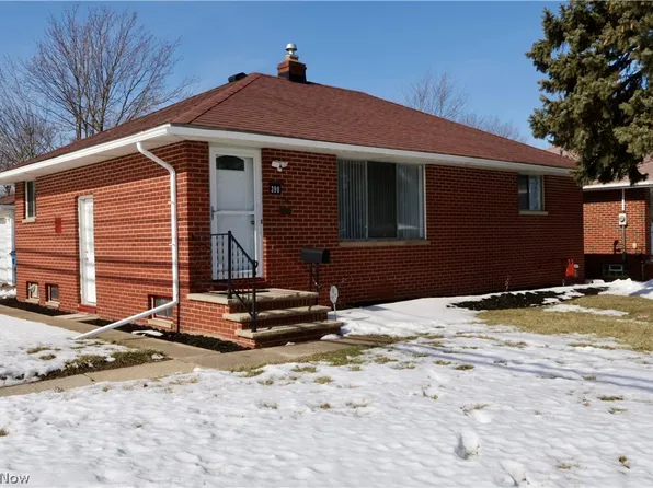 390 Lynne Dr, Sheffield Lake, OH 44054