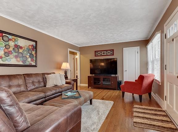 5th image of 23 Harbord Dr