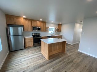 1641 Willow Ln, Grants Pass, OR 97527