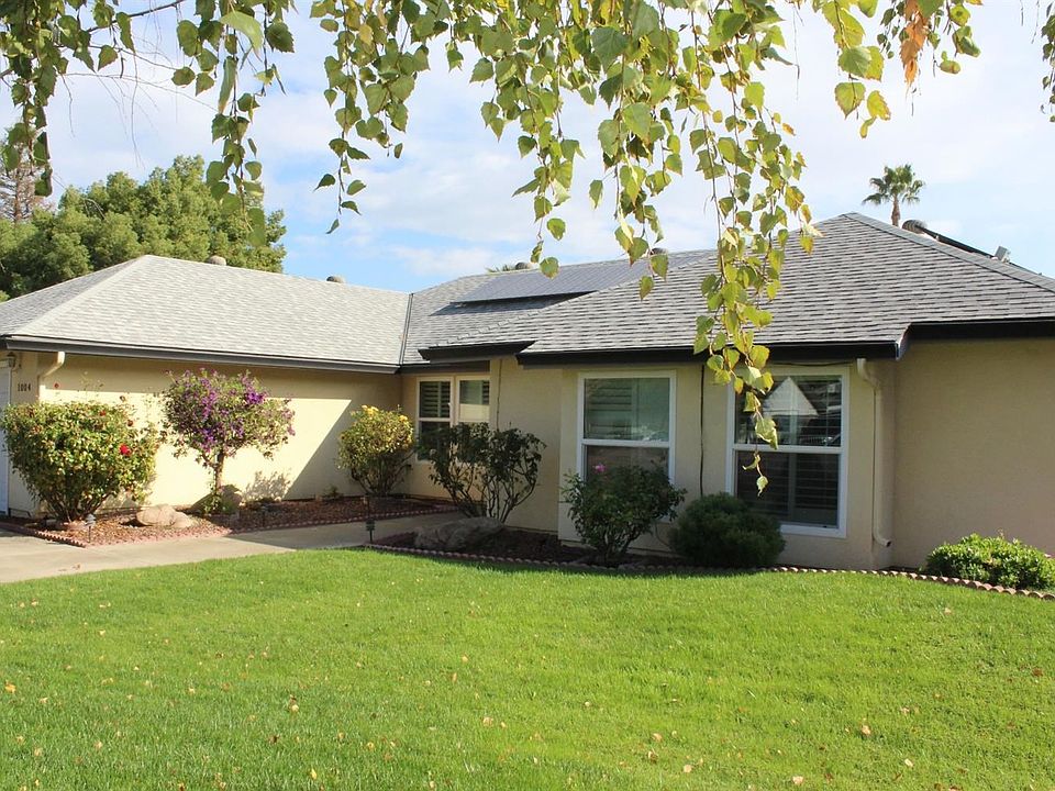 1st image of 1004 N Cindy St