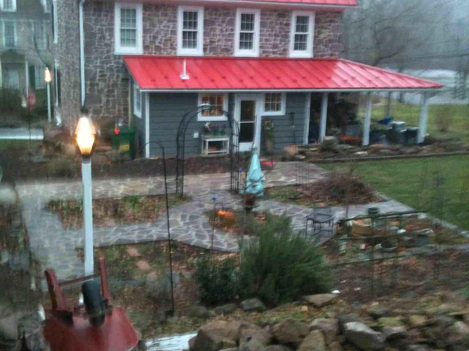 4 bed, 1.5 bath, 1800 sqft, $2,800 — Photo 3