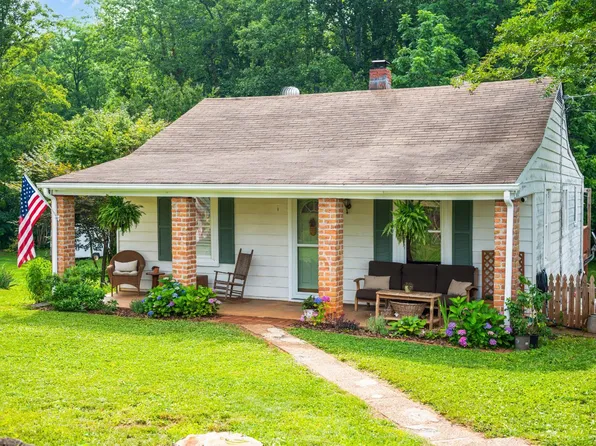 339 Thomas Rd, Madison Heights, VA 24572