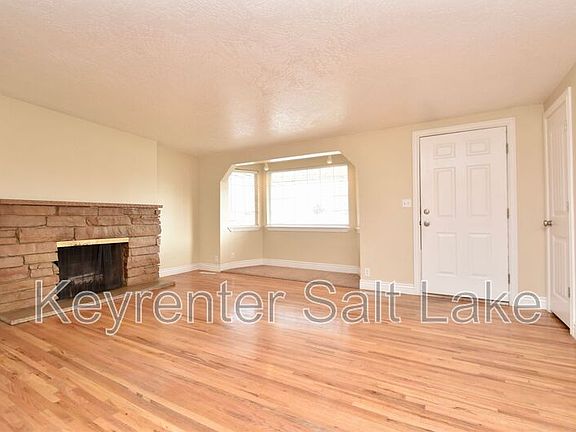 3rd image of 7340 S Cottonwood St