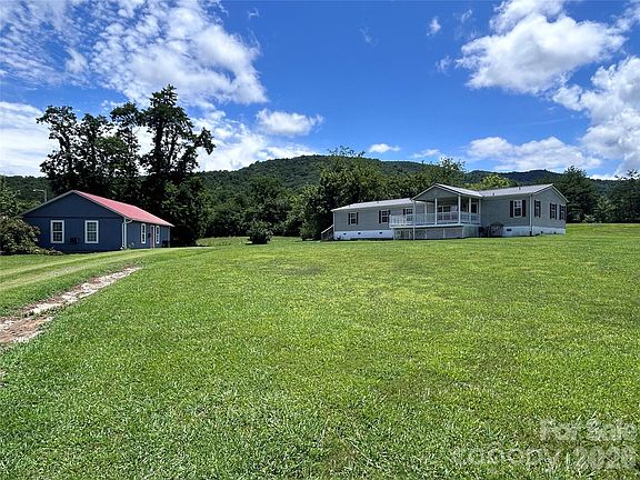 3rd image of 755 Fairview Loop