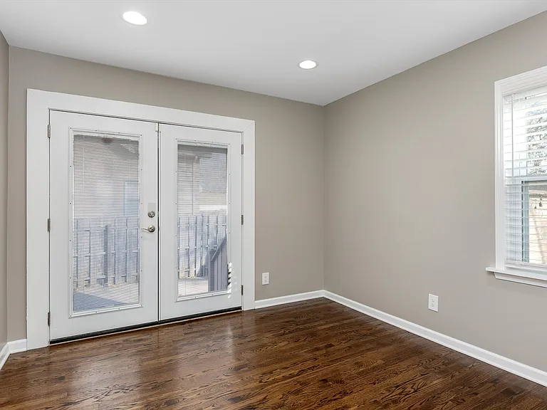 1397 Leroy St — Photo 18