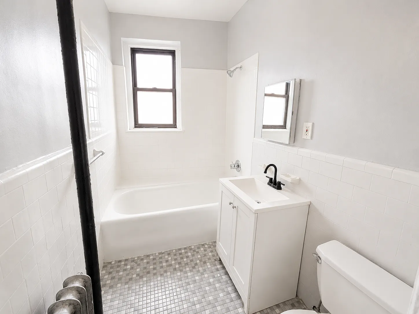 2 bed, 650 sqft, $1,575 — Photo 2