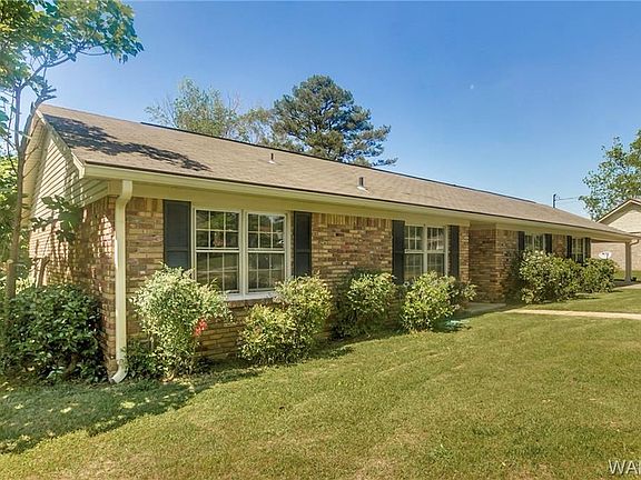 3rd image of 4436 Monte Vista Cir