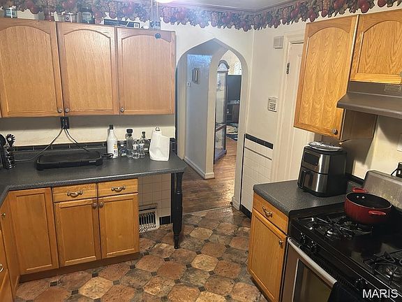 5th image of 1468 70th St