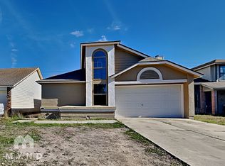 3118 Beacon Field Dr, San Antonio, TX 78245