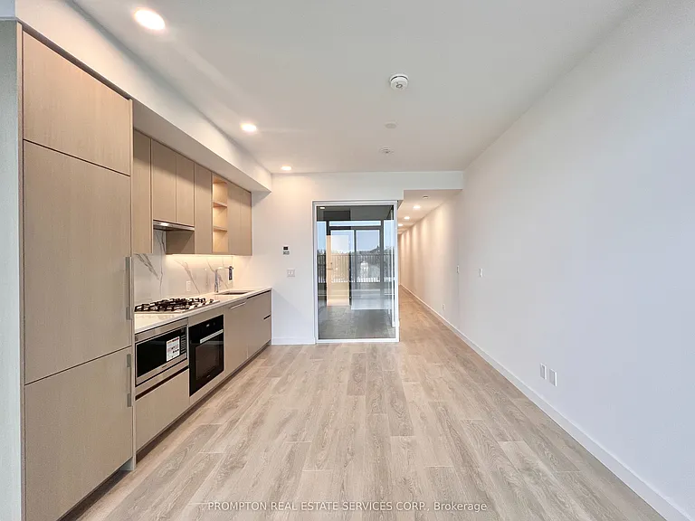 18 Esther Shiner Blvd #246 — Photo 6