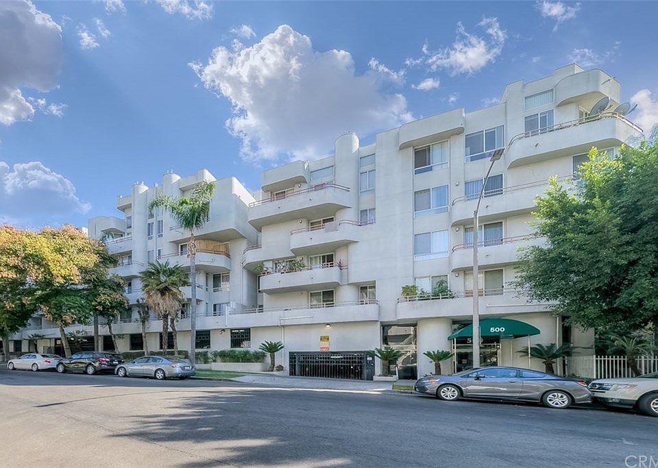 1st image of 500 S Berendo St APT 211