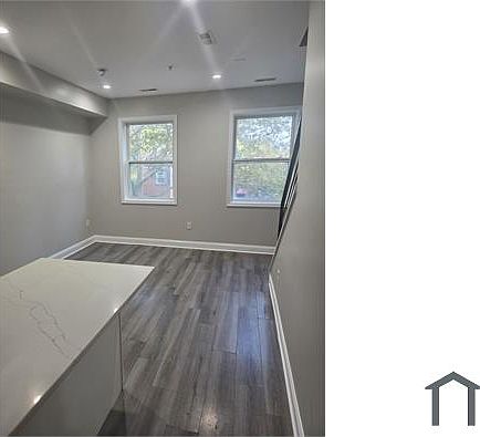 2nd image of 120 O St SW APT 2