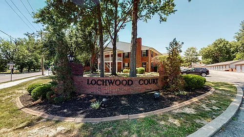 Lochwood Apartments Photo 1