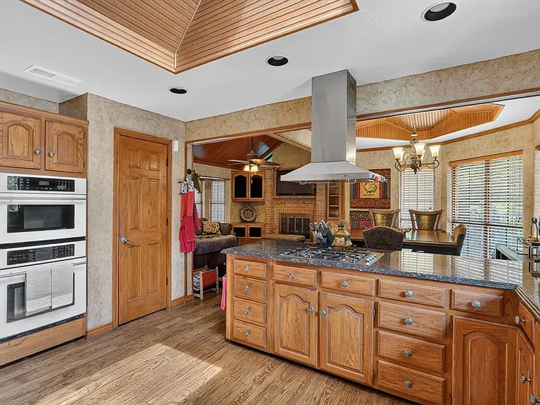 2335 Highlands Creek Rd — Photo 13