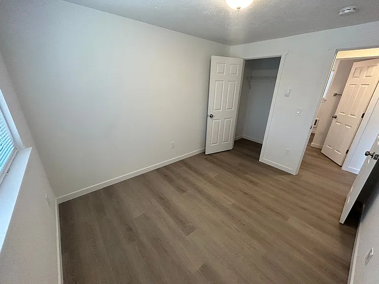 Greenwood Apartments — Photo 42