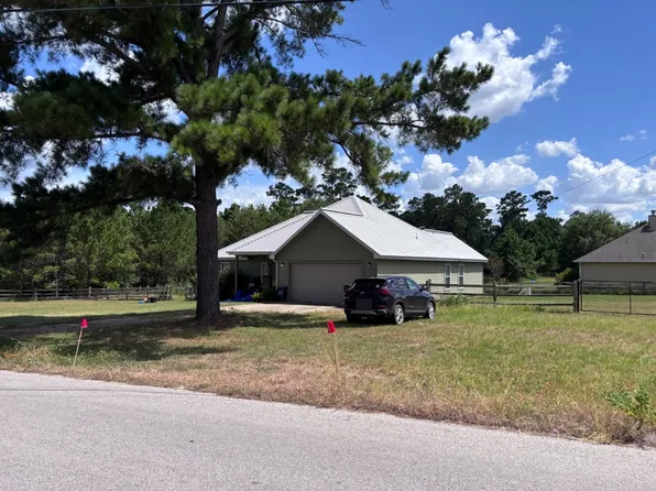 182 Cardinal Dr, Paige, TX 78659