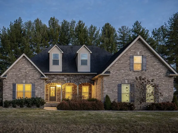 139 Chestnut Oak Ave, Smithville, TN 37166