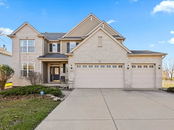 2912 McDuffee Cir, North Aurora, IL 60542