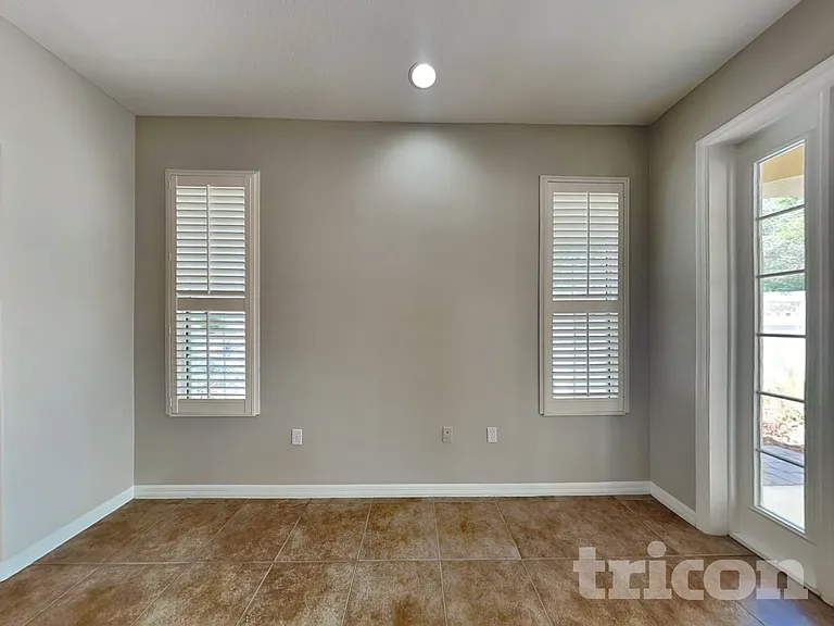 33314 Portal Dr — Photo 5