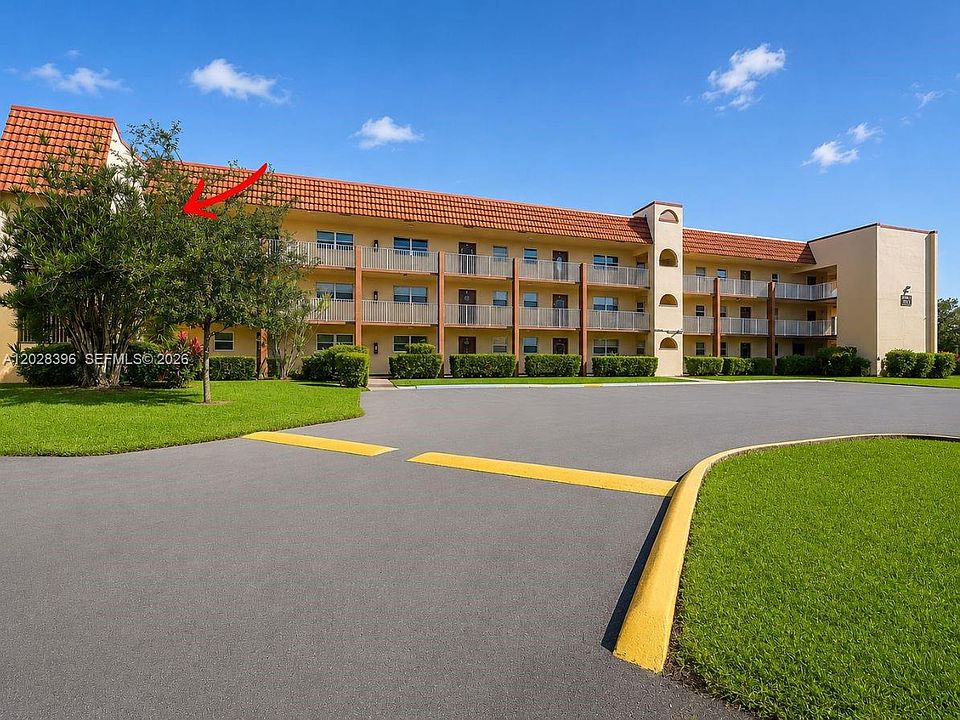 1st image of 2811 N Pine Island Rd APT 302