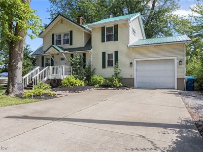 3367 Abbe Rd, Sheffield Village, OH, 44054
