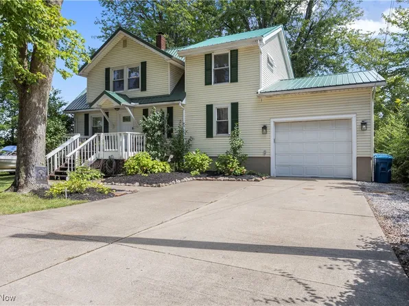 3367 Abbe Rd, Sheffield Village, OH 44054