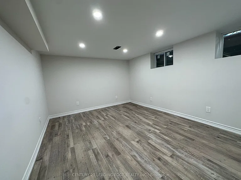 11 White Abbey Park #BASEMENT — Photo 12