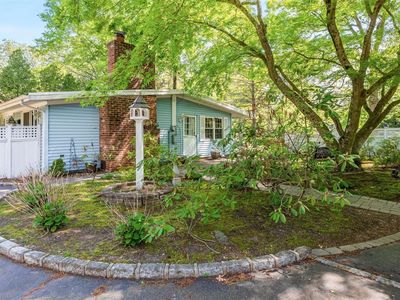 9 Mobrey Lane, Smithtown, NY, 11787