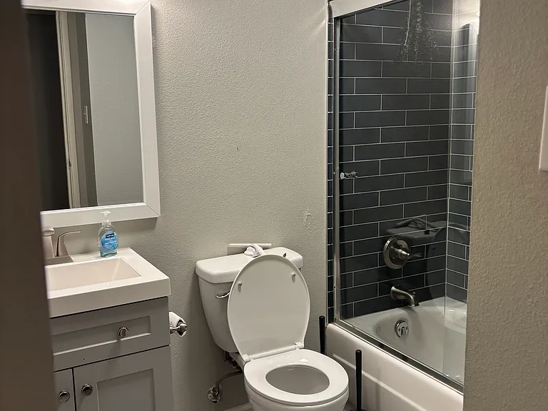 65 N Clarkson St — Photo 11