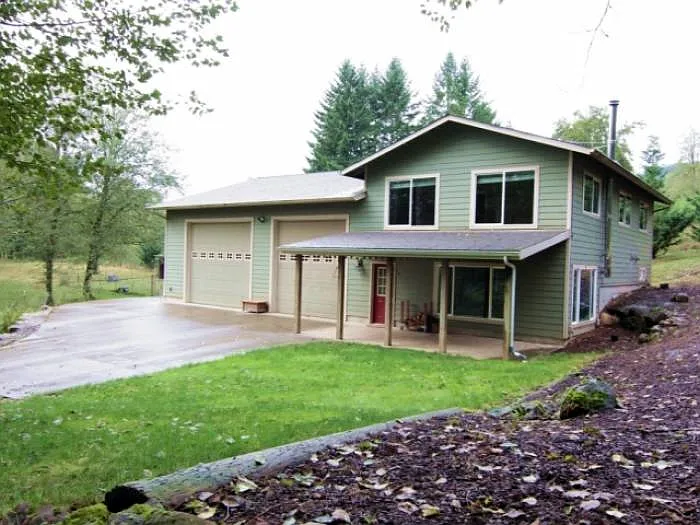 61 Carpenter Ln photo 1
