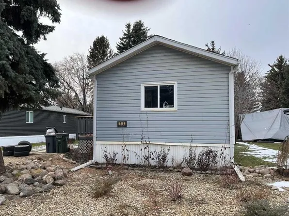 6405 54th St #12, Ponoka, AB T4J 1L9